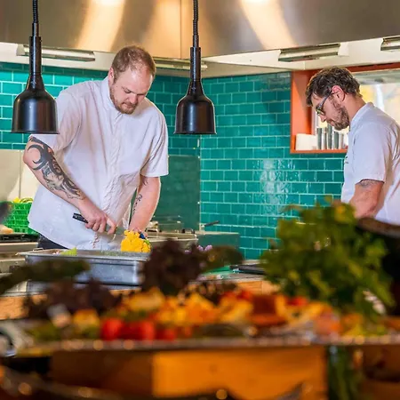 Thorbjornrud Отель